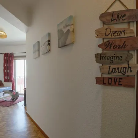 Casa De Ferias T2_frente De *